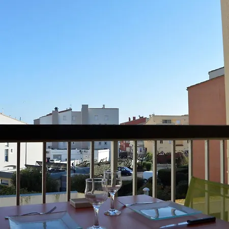 Апартаменты Studio Lumineux Avec Terrasse A Cap D'Agde - Fr-1-249-352 *